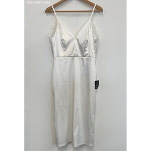 NWT: Lulu's White "Stunning Sight" Satin Midi Dress Lace‎ Back - Size M